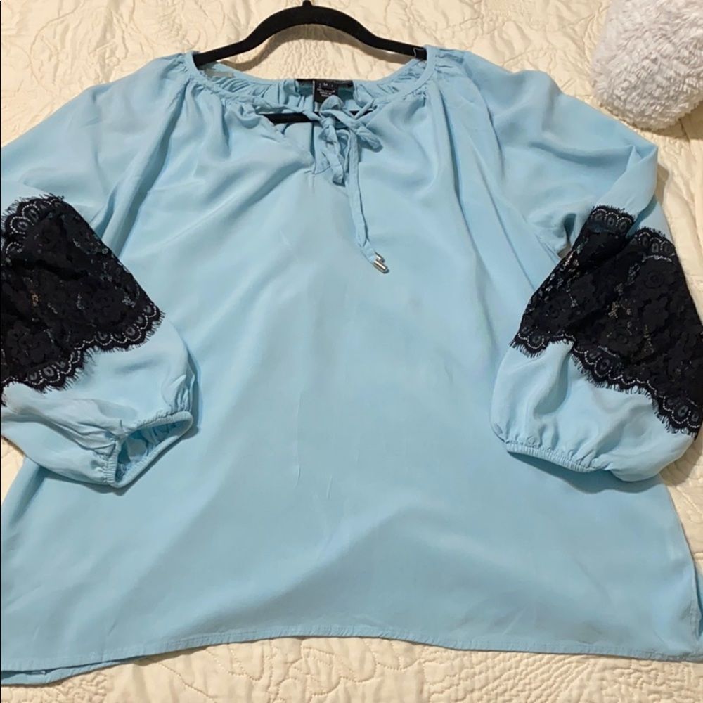 Karen Kane blouse